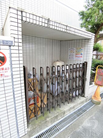 杉本町駅 徒歩3分 1階の物件外観写真